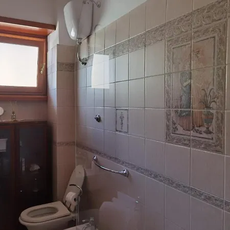 Per Turisti E Famiglie Апартаменты *